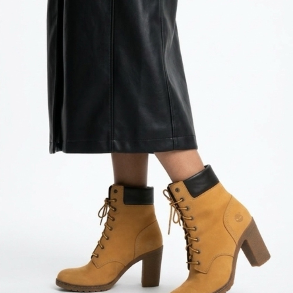 Timberland Women's Brown and Black Heeled Boots